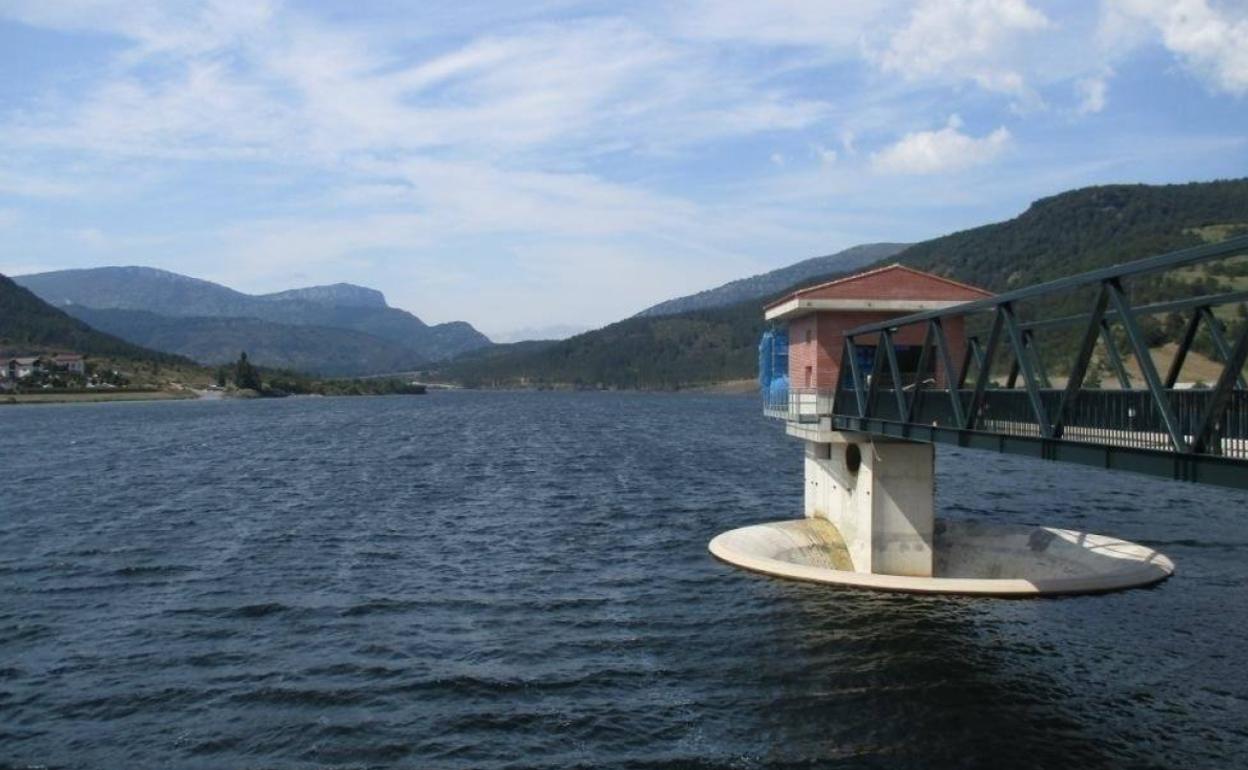 Romanos y románico junto al embalse de Nagore (Navarra)