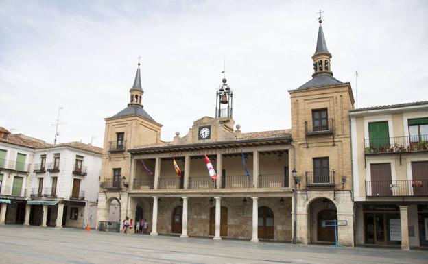 El Ayuntamiento de El Burgo de Osma.