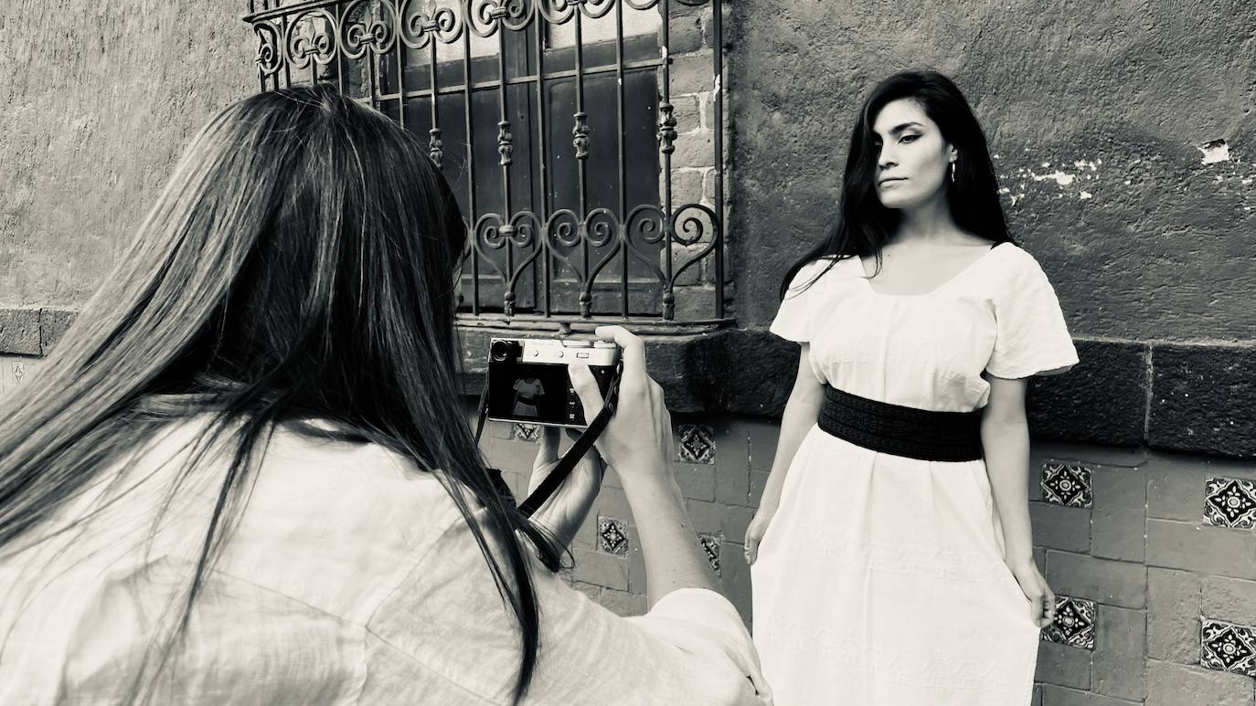 Fotos: Leyre, la portugaluja que traslada la tradición de las mujeres artesanas de México a este lado del charco