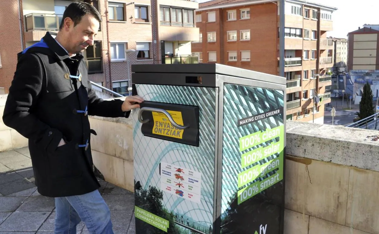 Portugalete ensaya un prototipo de papelera inteligente para envases - Tele7