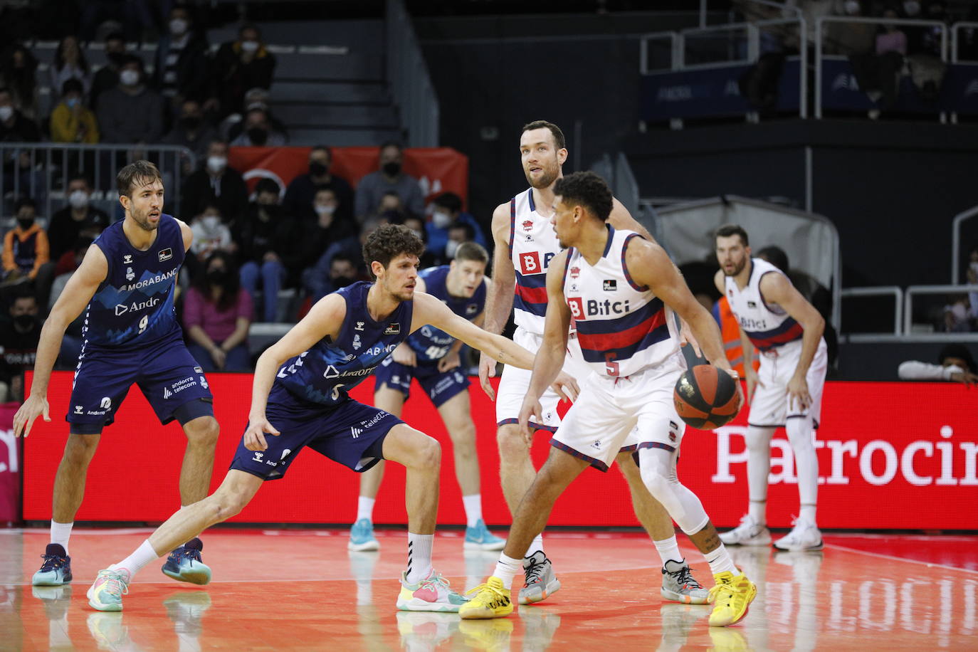 Fotos: Las mejores imágenes del Andorra - Baskonia