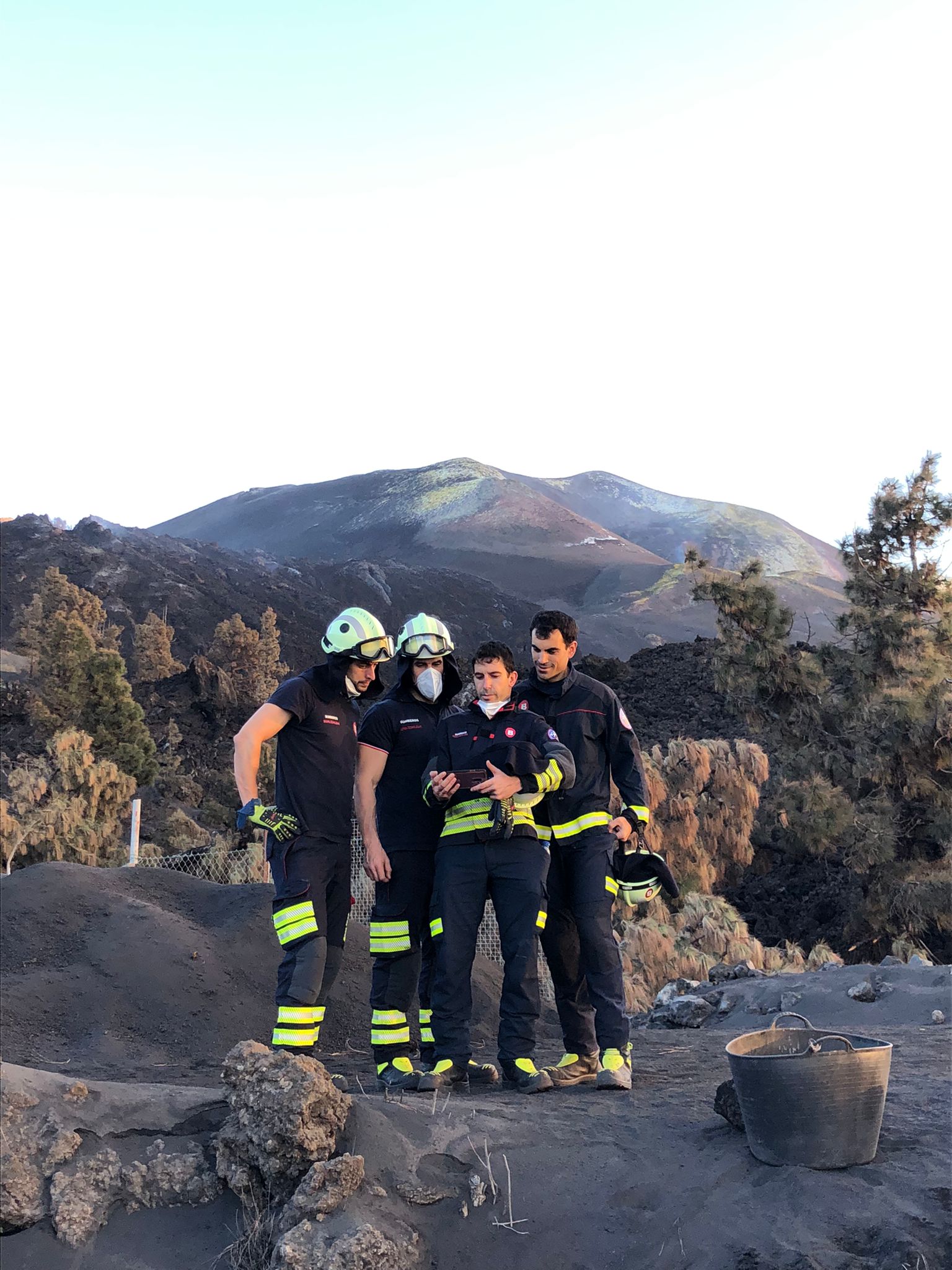 Fotos: Los Bomebros de Bilbao, en el volcán Cumbre Vieja