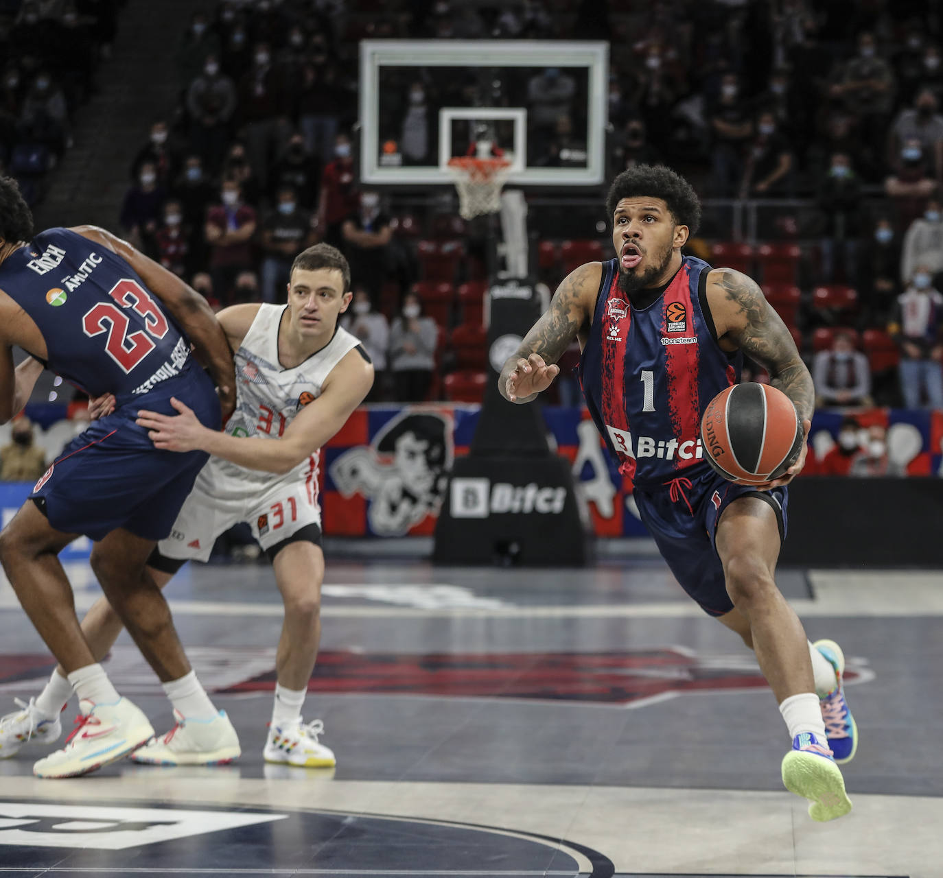 Fotos: Las imágenes del Baskonia - Bayern