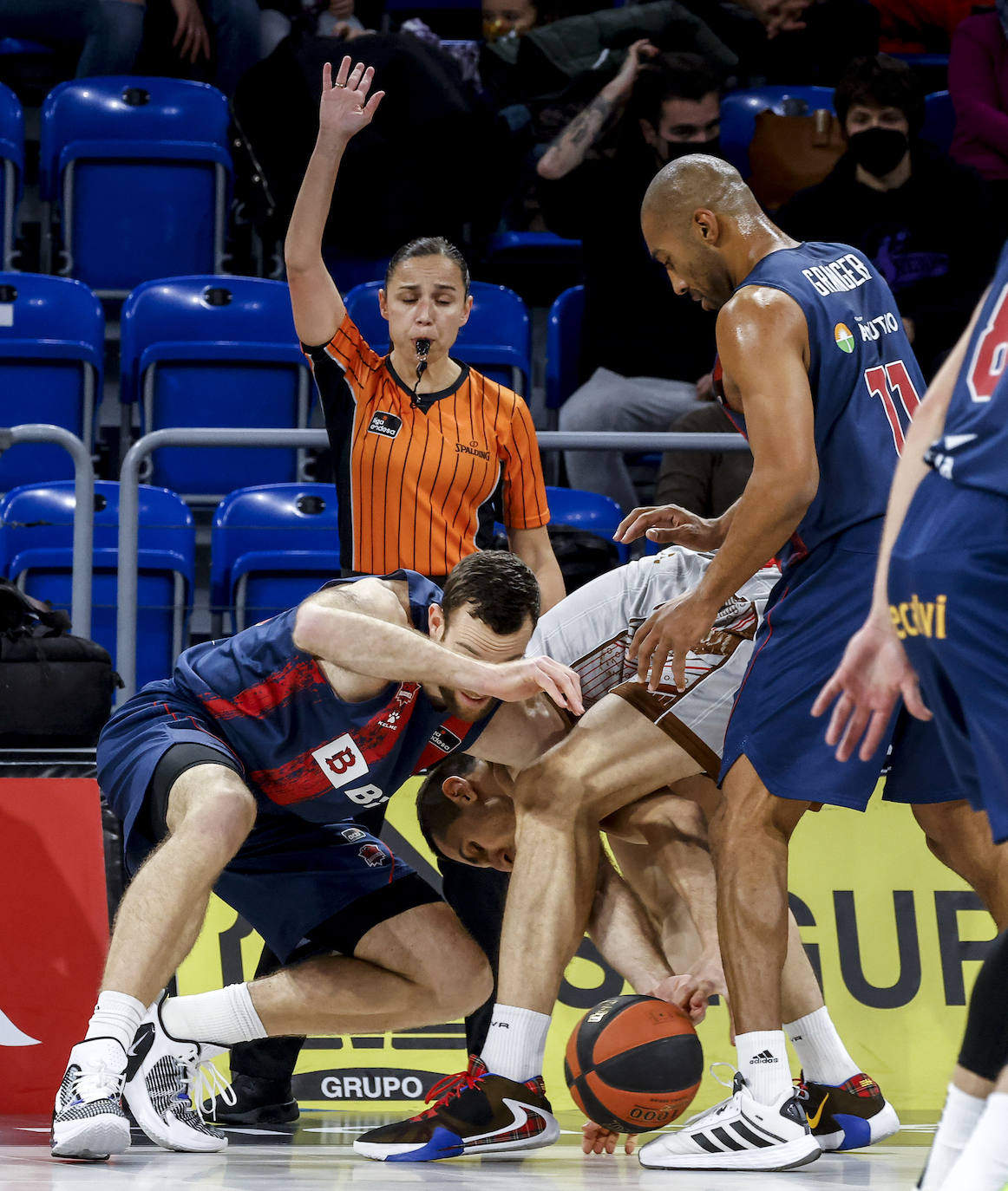 Fotos: La mejores imágenes del Baskonia-Burgos