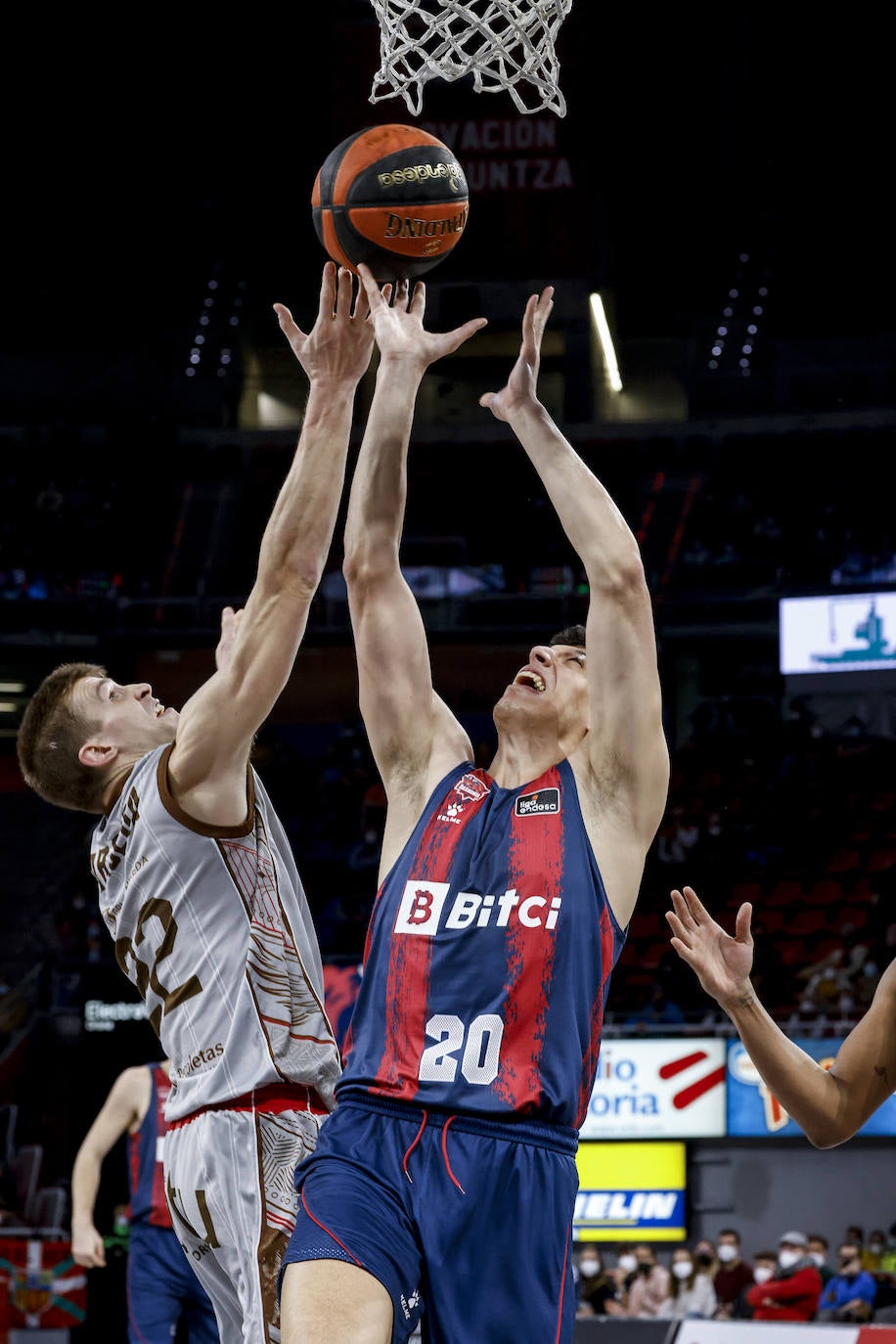 Fotos: La mejores imágenes del Baskonia-Burgos