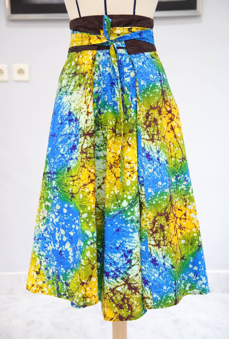 Fotos: El sueño de Saidou, el diseñador de moda que ha abierto una tienda-taller en Santutxu