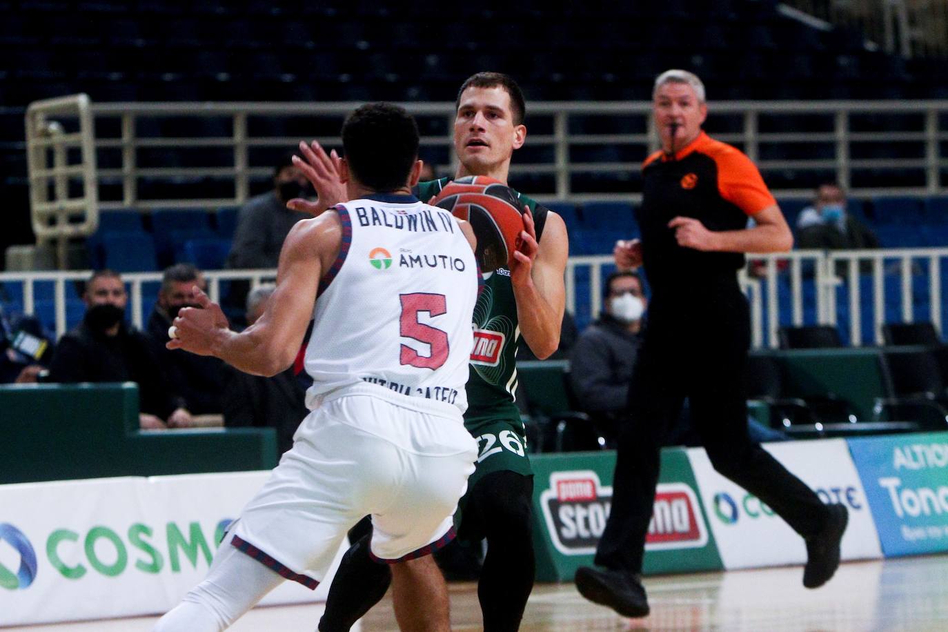 Fotos: Las mejores imágenes del Panathinaikos - Baskonia