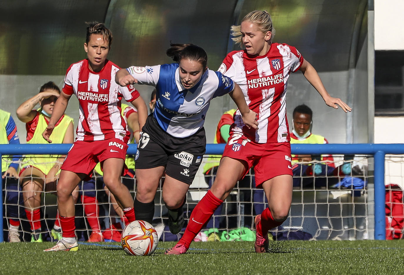 Fotos: Las mejores imágenes del Alavés Glorisas-Atlético