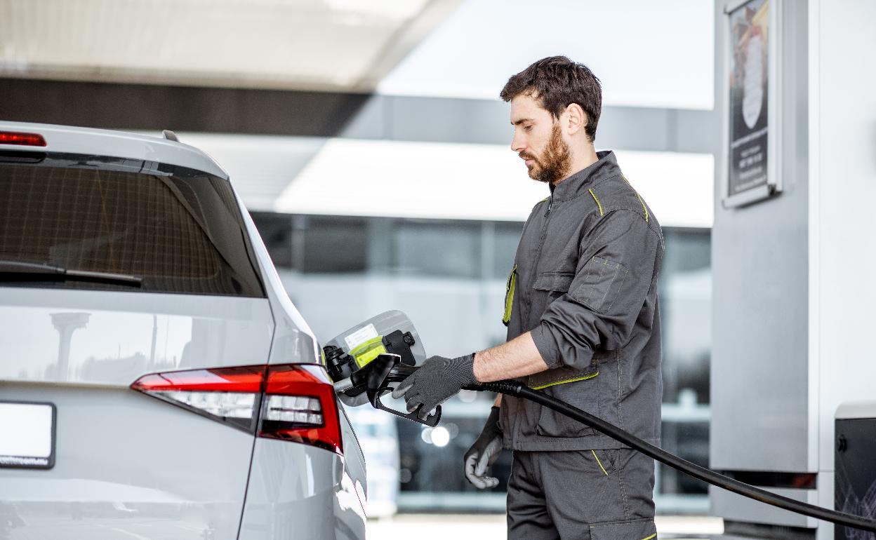 El precio de la gasolina alcanza el máximo histórico de la última década