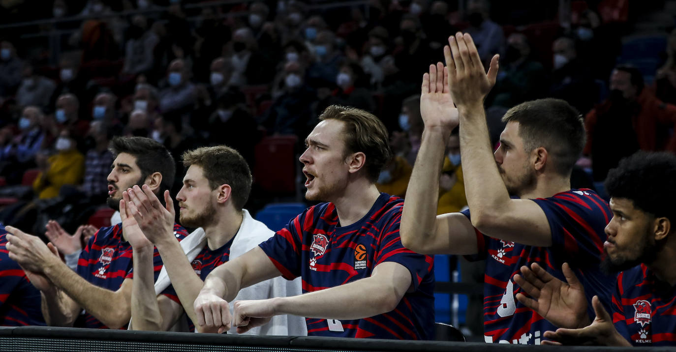 Fotos: Las imágenes del Baskonia - Zenit