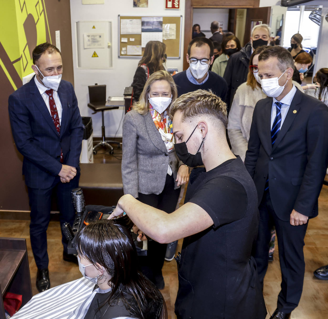 Fotos: Nadia Calviño visita las instalaciones de Egibide en Vitoria