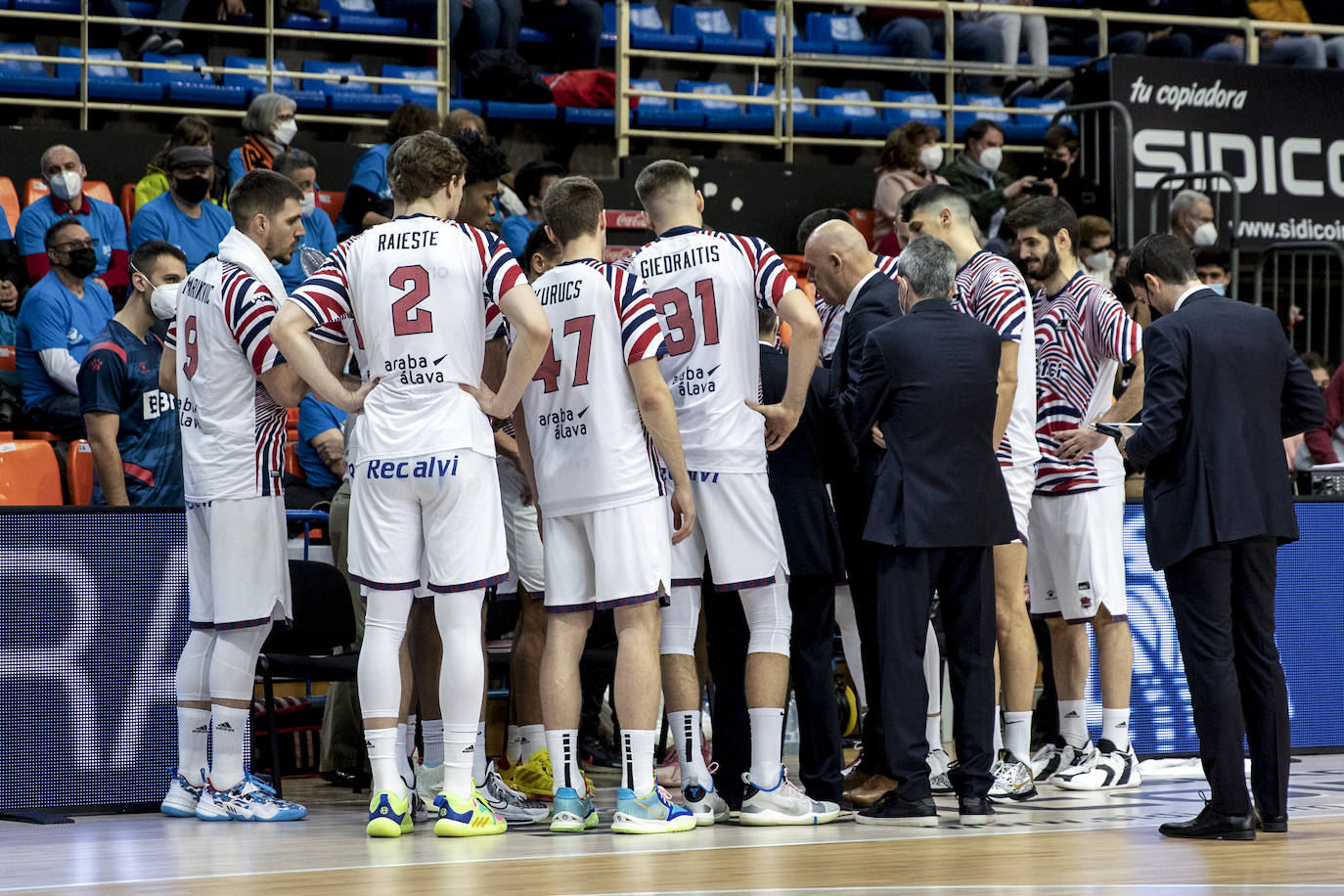 Fotos: Las mejores imágenes del Fuenlabrada-Baskonia