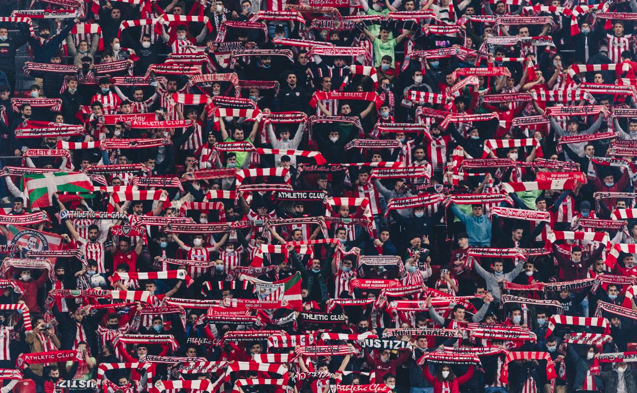 Una grada de San Mamés en el partido del jueves ante el Real Madrid. 