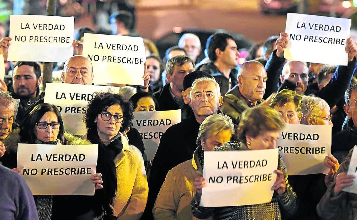 Imagen de una protesta en Bilbao en 2019 tras aflorar casos de abusos por parte de religiosos salesianos. 