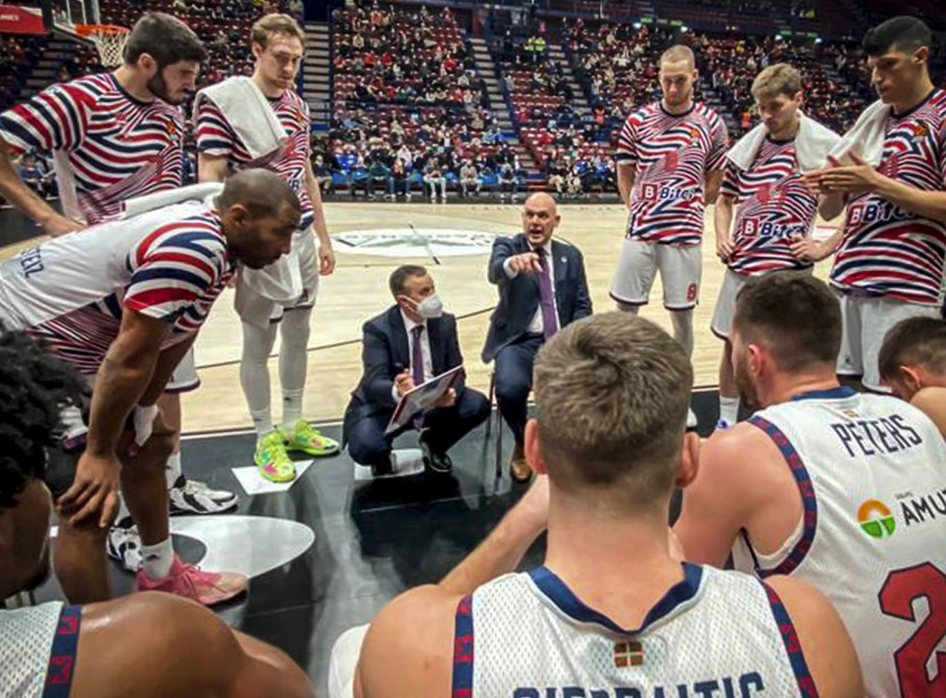 Fotos: Las mejores imágenes del Armani Milán - Baskonia