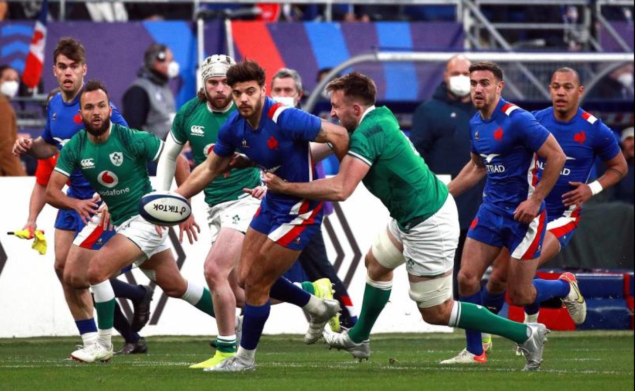 Un momento del encuentro entre Francia e Irlanda en el Seis Naciones.