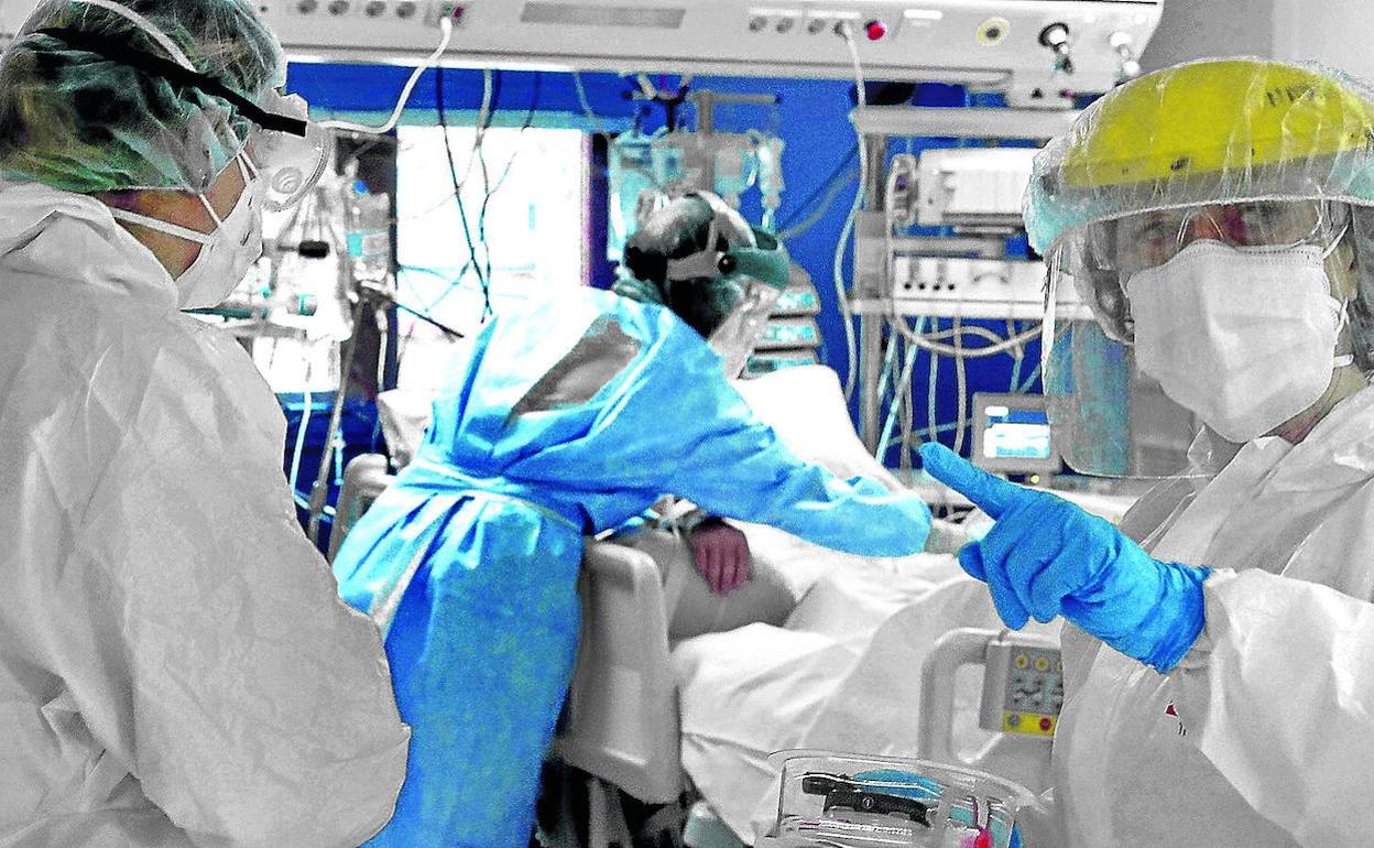 Covid Euskadi: Las altas médicas superan a los ingresos por primera vez en la sexta ola