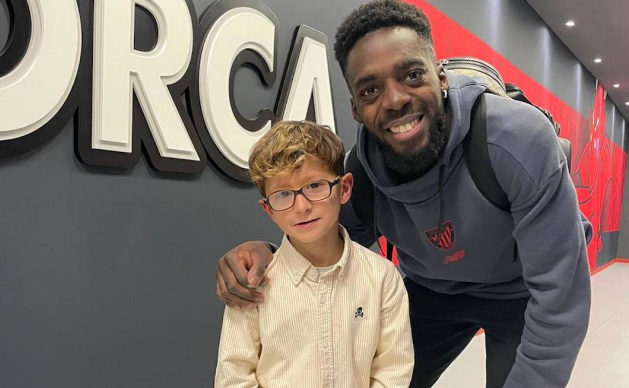 Iñaki Williams y Hugo Sevilla se conocieron en el Visit Mallorca Estadi, donde el Athletic jugó el lunes. 