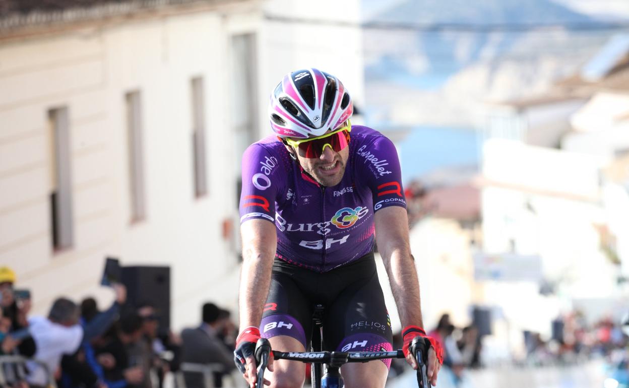 Okamika entra en la meta de Iznájar. 