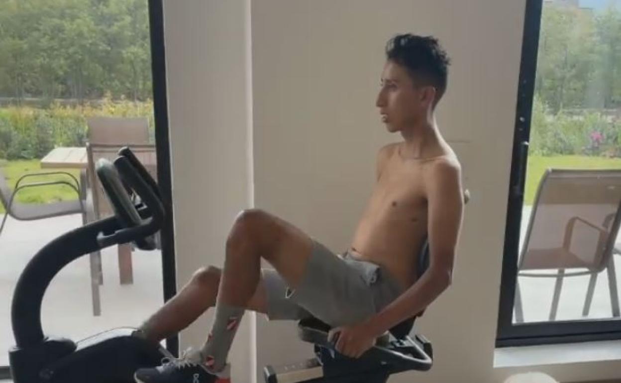 Egan Bernal, en bicicleta