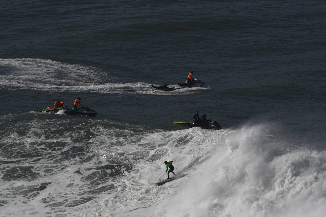 Fotos: Espectáculo en el campeonato de surf Punta Galea Challenge de Getxo