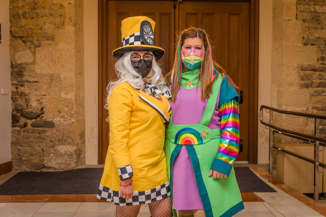 Fotos: Elfos, mosqueteros, hippies, Wally... así son las comparsas del Carnaval de Vitoria