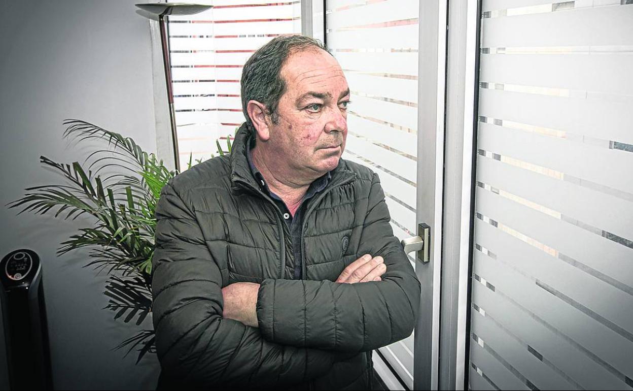 Víctor, hermano de Josetxu, durante la entrevista tras conocer el veredicto de culpabilidad. 