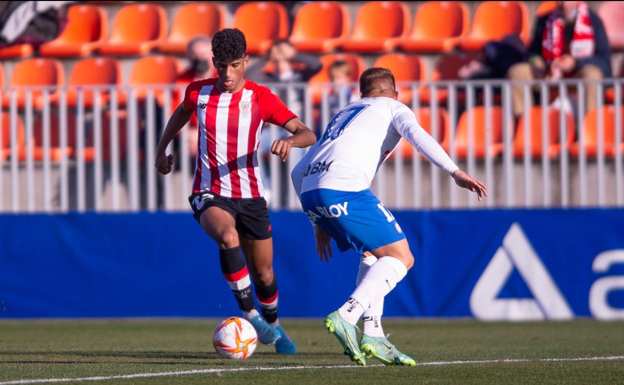 Malcom, en un partido con el Bilbao Athletic. 