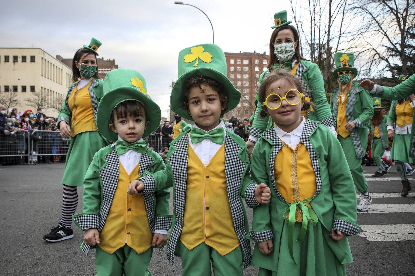 Fotos: Búscate en las fotos del desfile de comparsas del Carnaval