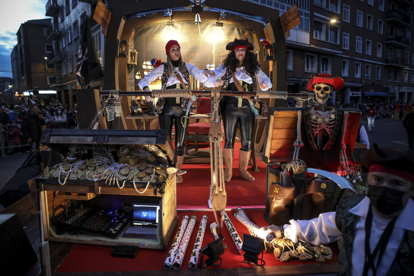 Fotos: Búscate en las fotos del desfile de comparsas del Carnaval