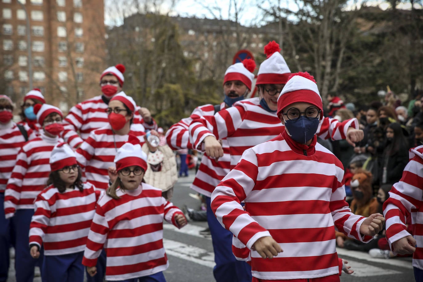 Fotos: Búscate en las fotos del desfile de comparsas del Carnaval