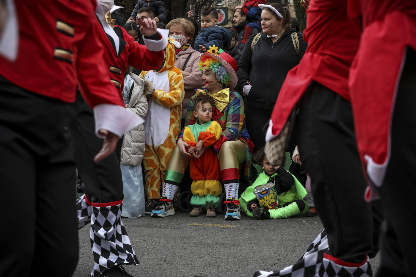 Fotos: Búscate en las fotos del desfile de comparsas del Carnaval