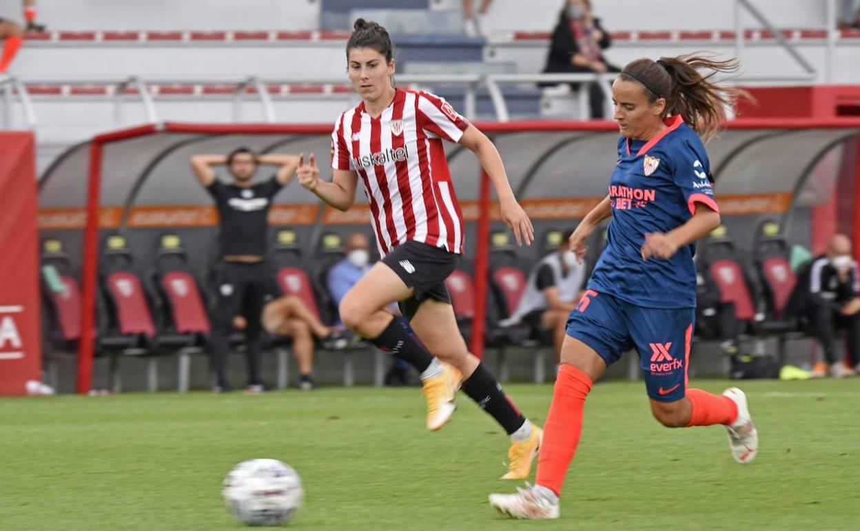 Lucía García tratará de aumentar su racha goleadora ante el Sevilla tras jugar buenos minutos con España. 