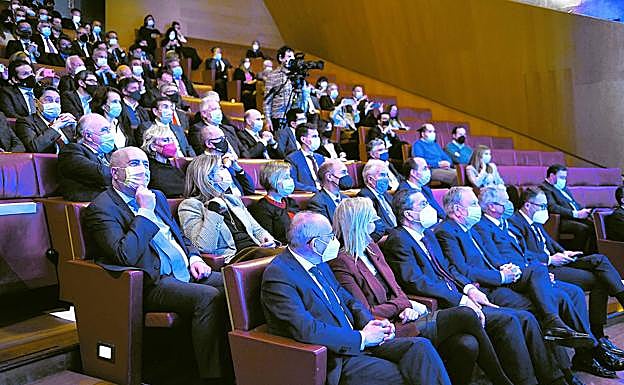 La entrega de premios se llevó a cabo en el auditorio del Museo Guggenheim, con aforo reducido y todas las medidas de protección sanitaria.