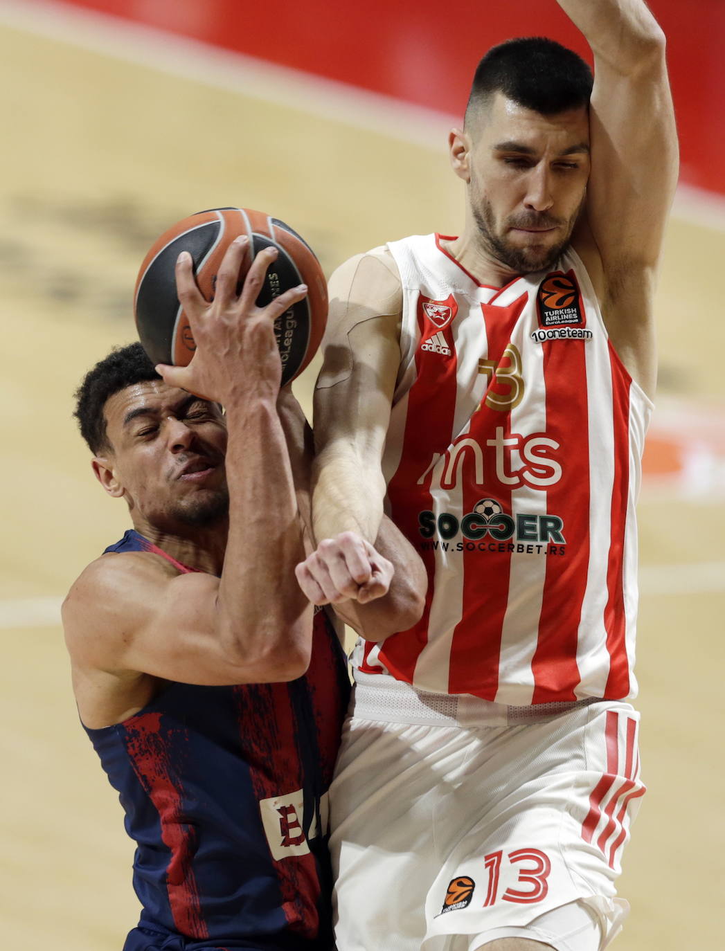 Fotos: Estrella Roja - Baskonia, en imágenes