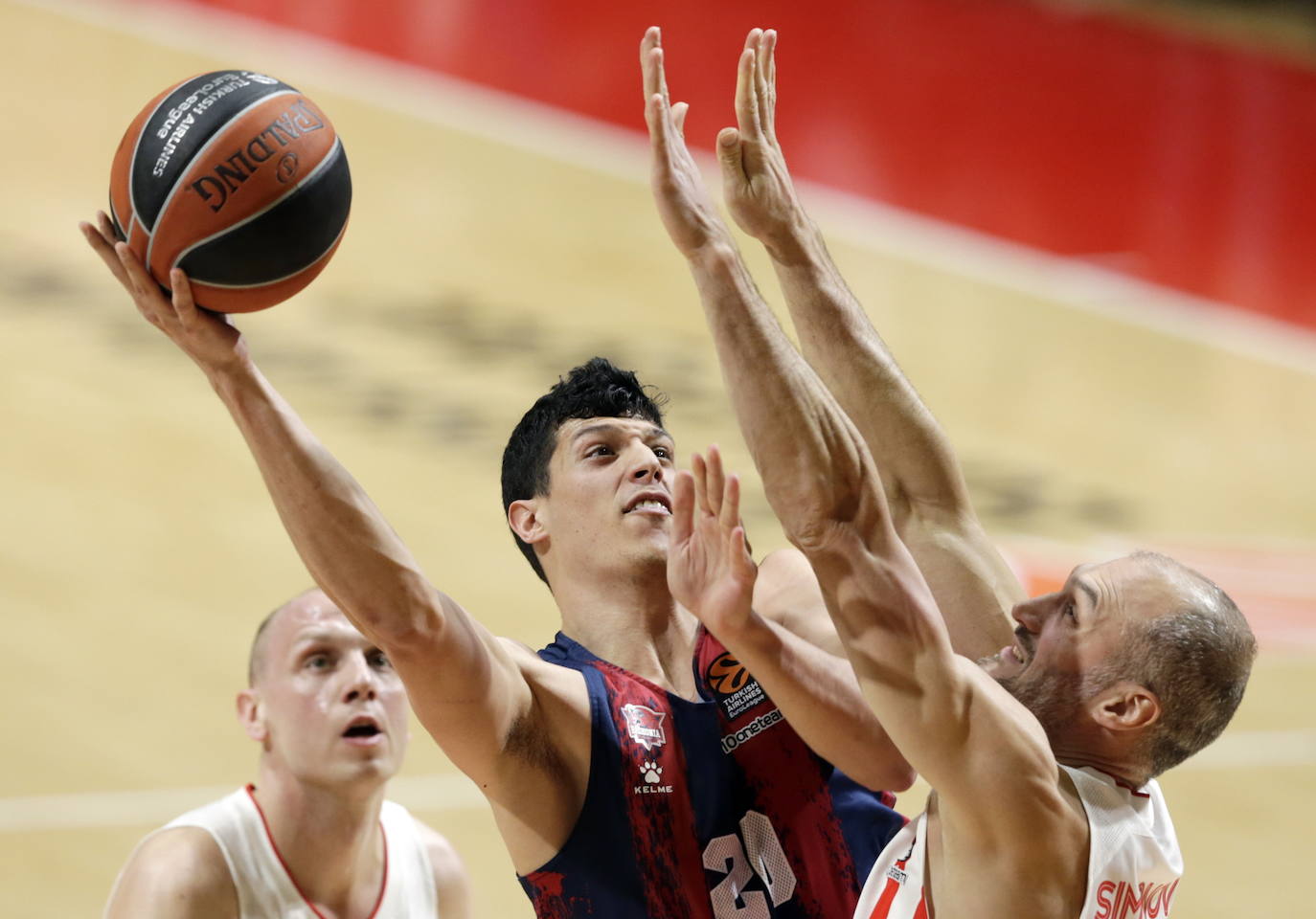 Fotos: Estrella Roja - Baskonia, en imágenes