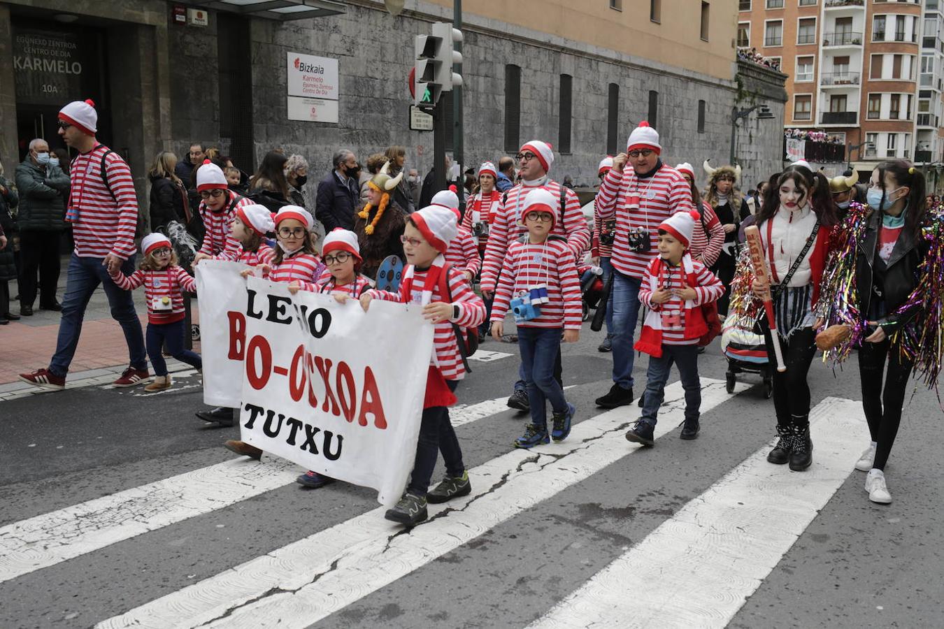 Fotos: Colorido y mucho baile en el Carnaval de Santutxu