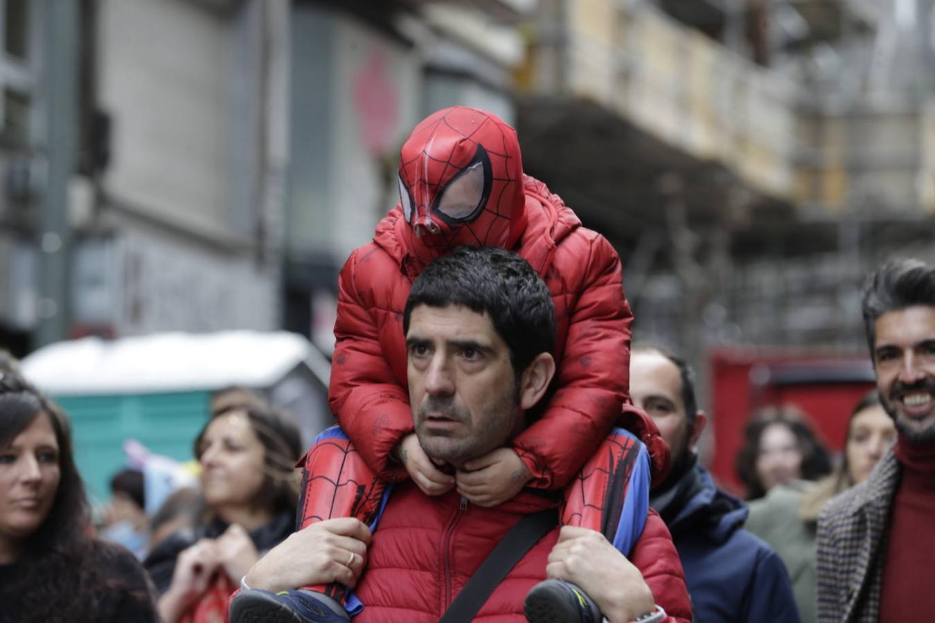 Fotos: Colorido y mucho baile en el Carnaval de Santutxu