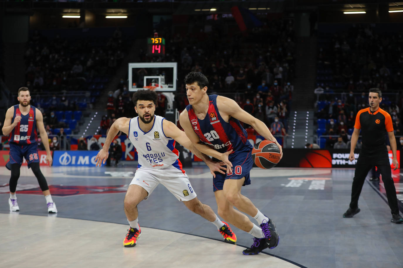 Fotos: Las mejores imágenes del Baskonia - Efes