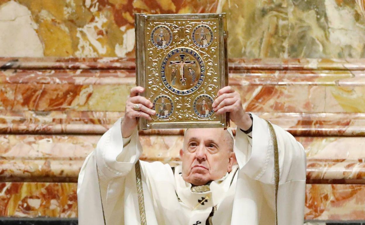 El Papa, durante una misa. 