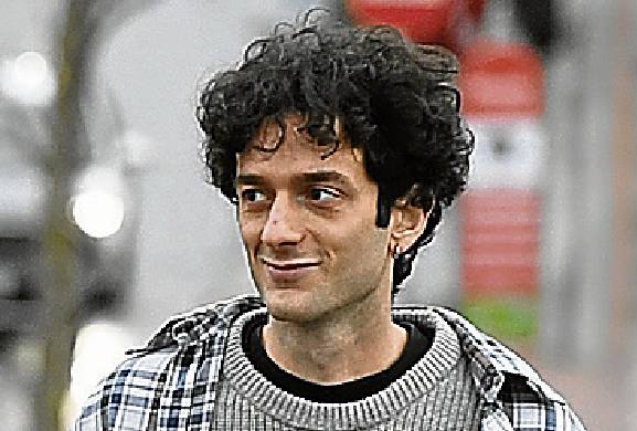 «En Nápoles hay 400 alumnos en clase y aquí 40»