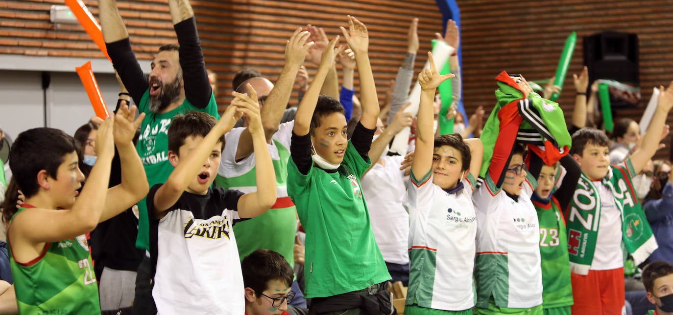 Fotos: El Zornotza se lleva su primera Copa Leb Plata