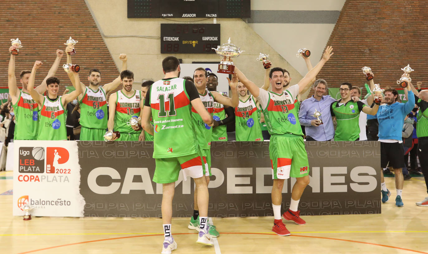 Fotos: El Zornotza se lleva su primera Copa Leb Plata