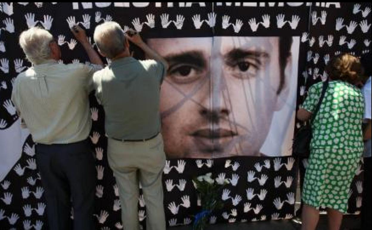 La Audiencia Nacional reabre la investigación sobre el asesinato de Miguel Ángel Blanco