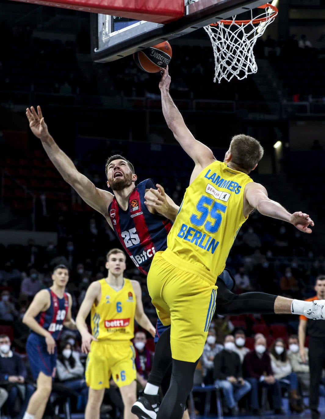 Fotos: Las mejores imágenes del Baskonia - Alba Berlín