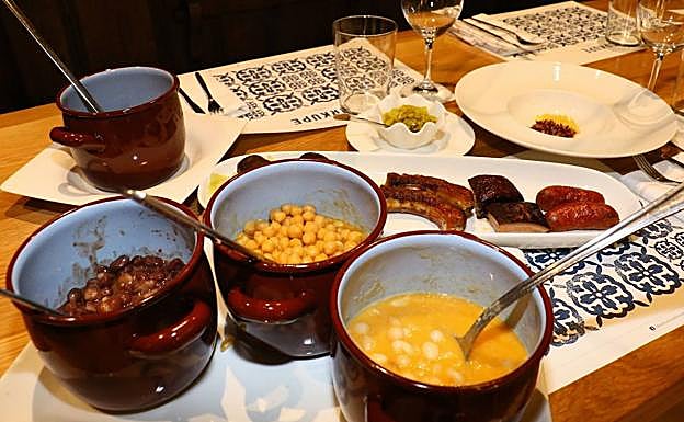 Las tres ollas del cocido del Arkupe.