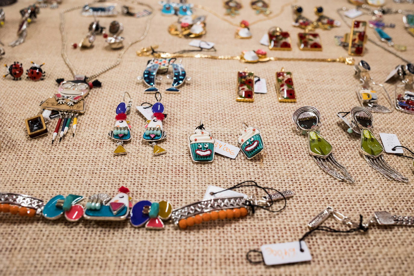 Fotos: Los pendientes de Paula Echevarria o Jennifer López están en esta tienda de Bilbao