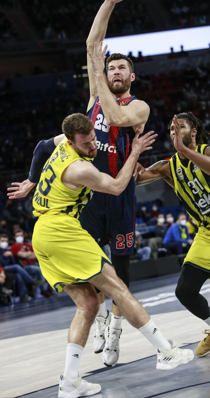 Fotos: Las mejores imágenes del Baskonia - Fenerbahce