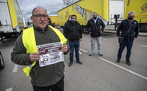 El Gobierno adelanta a mañana su reunión con los transportistas para desbloquear los paros