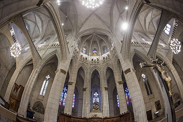 Arcos apuntados en la catedral de Santa María de Vitoria.
